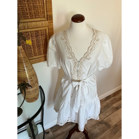 NWT RAILS TULIP EYELET DRESS 
Size L
Still online!!! $265 - Picture 5 of 13